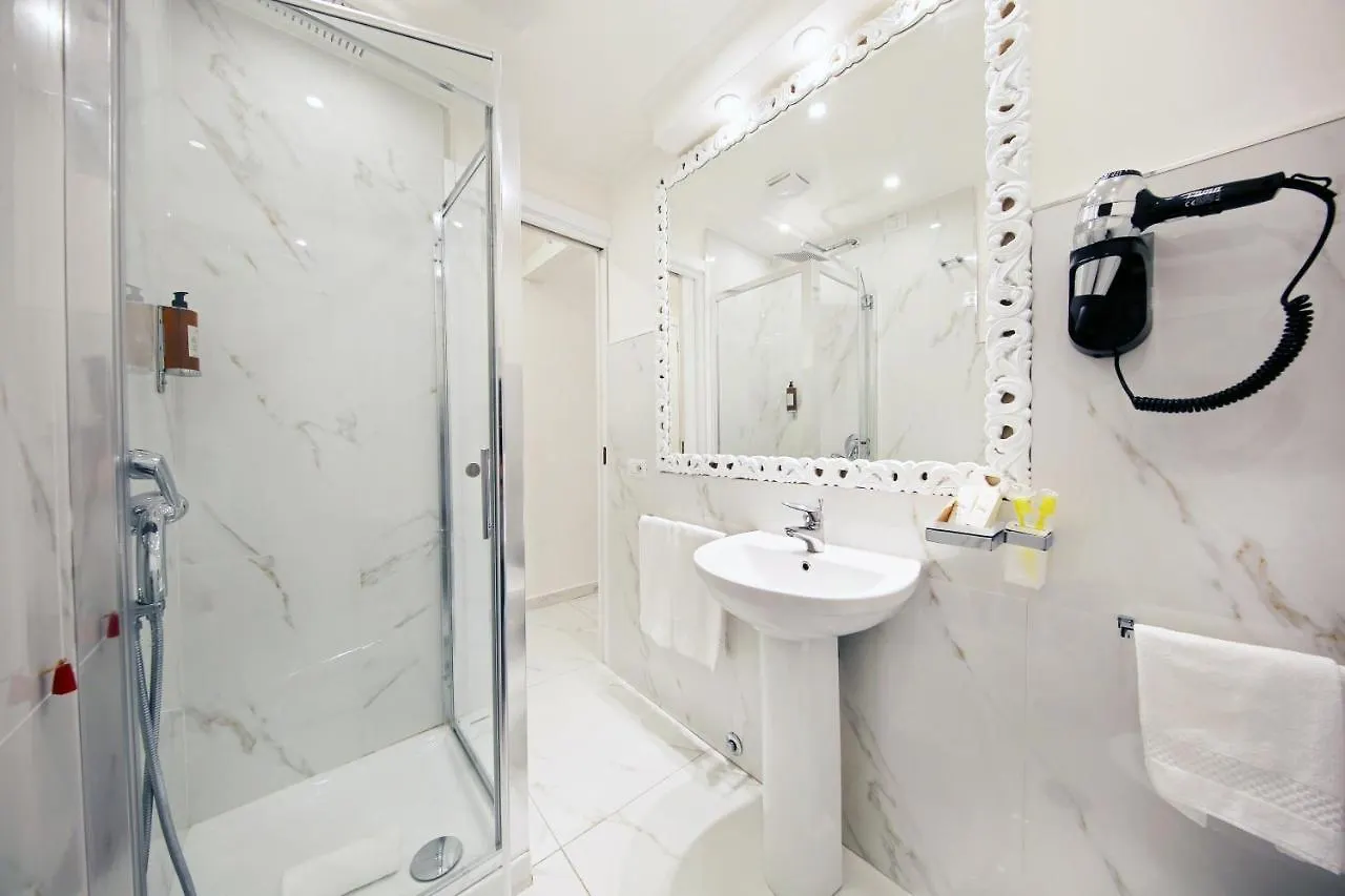 La Maisonnette Tritone Trevi Apartment Rom