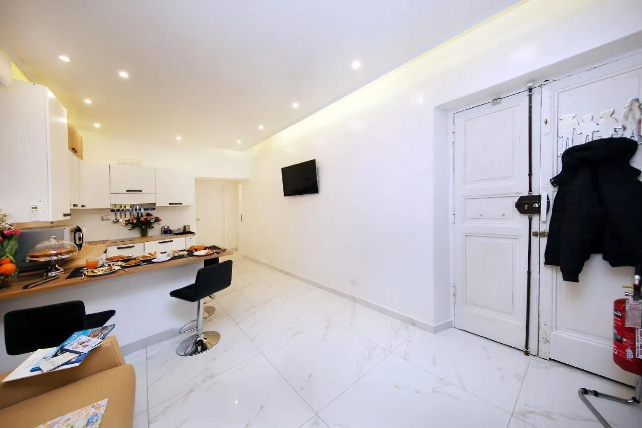 La Maisonnette Tritone Trevi Apartment Řím 0*,