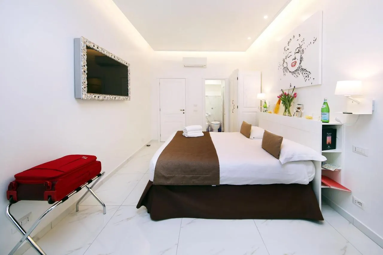 La Maisonnette Tritone Trevi Apartment Řím 0*,  Itálie