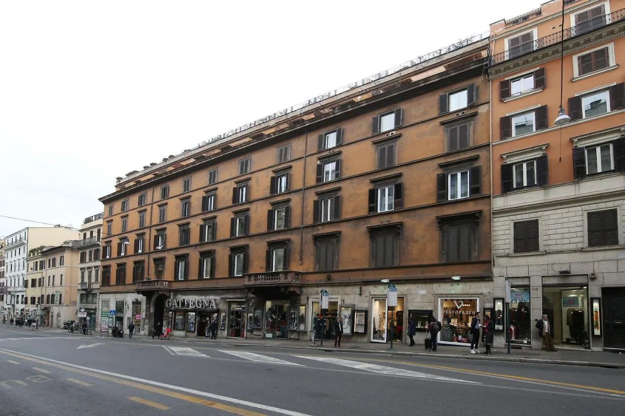 La Maisonnette Tritone Trevi Apartment Řím