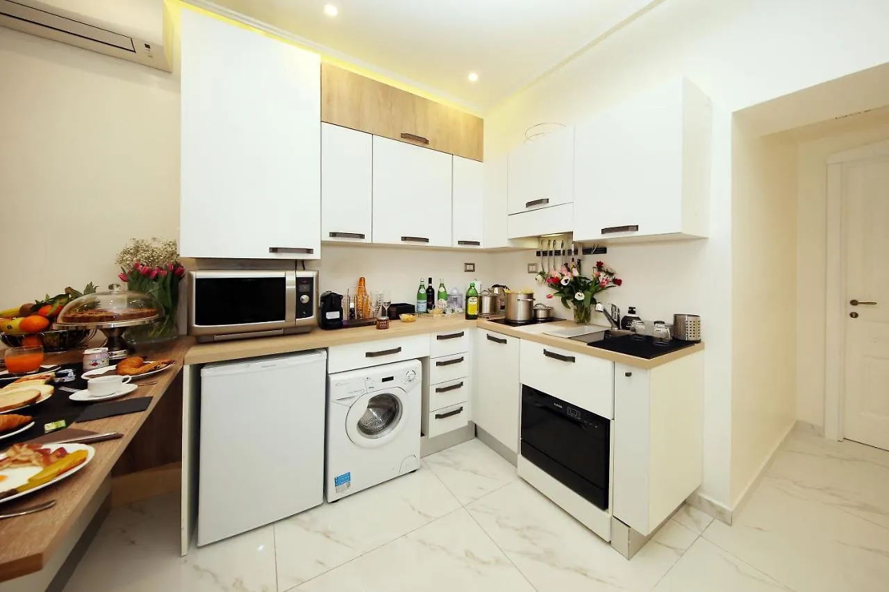 La Maisonnette Tritone Trevi Apartment Řím